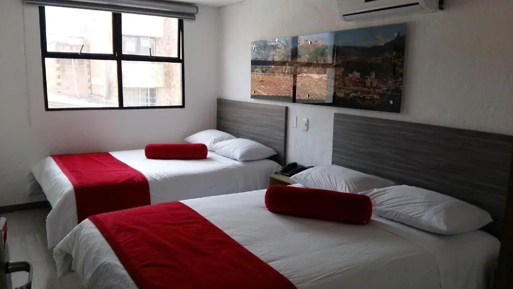Hotel Med 70 Medellín 3*,  Colombia