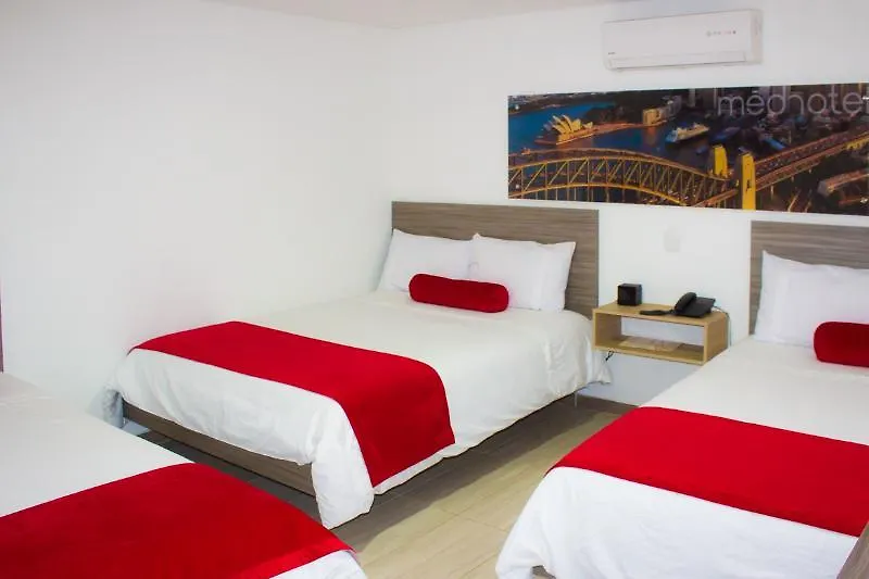 Hotel Med 70 메딜린 콜롬비아